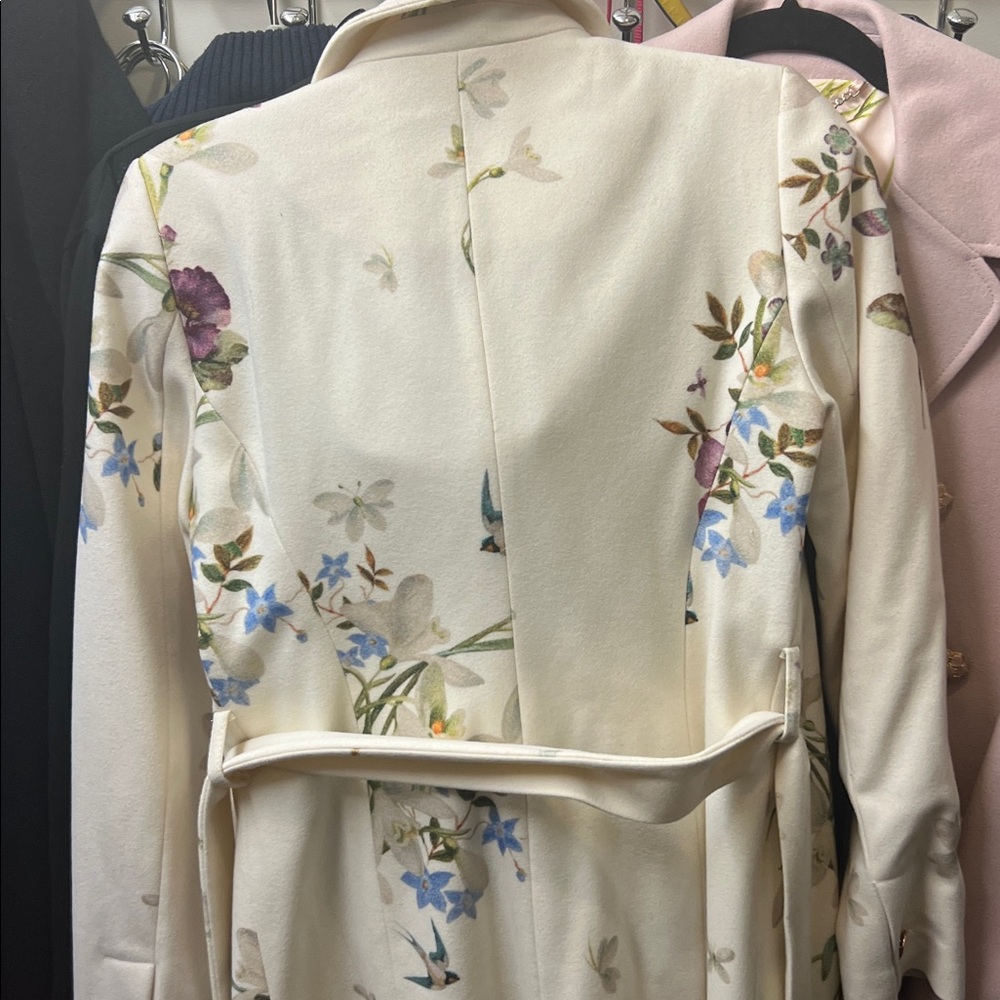 Ted Baker White Floral Trench Coat - Picture 4 of 4